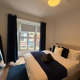 4 Bedroom Hidden Gem, 5 mins to City Centre