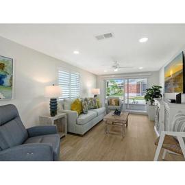 Coastal Comfort Steps from Crescent Beach Paradise - Aloha Kai #63 - Roelens