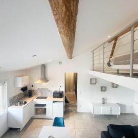 Studio Mezzanine cozy proche gare et canal du midi, hotel a Castelsarrasin