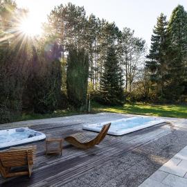 Gites Les jardins de Qiara, hotell i Mattaincourt