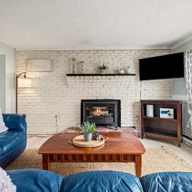 Plum Island Beach Apartments - 40min to Salem, Firepit, hotel a Chaces Island