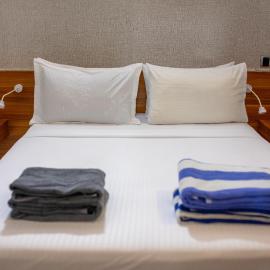 Lux Inn Mathiveri、マシバリーのホテル