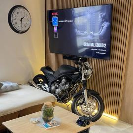 DESIGN LOFT Herford - Parkplatz, WLAN, Netflix, PS4, Heimkino, hotell i Herford