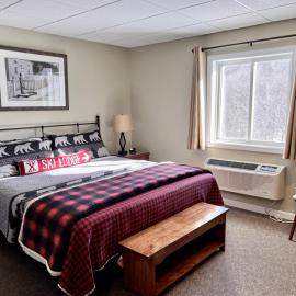 King Room with Loon Mountain & River Views, Indoor Pool, hotel v destinácii Lincoln