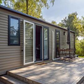 Camping Papillon Kinrooi - Vakantiehuis Familie 6P, хотел в Kinrooi