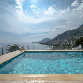 Le COQ Massolin - Parking - AC - WIFI, Hotel in Roquebrune-Cap-Martin