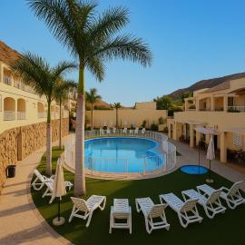 Mogan pool marrero