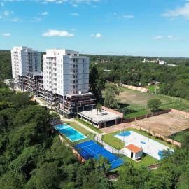 1 bedroom apartment, 3 min from the Airport, hotell i Luque