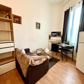 Studio lumineux au cœur du Luberon Parking gratui