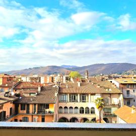 Accademia Appartament Bergamo, khách sạn ở Bergamo