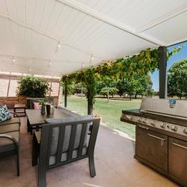 Tilia Estate - Wine Country Haven with Games Room