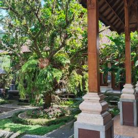 Khailash Warung and Home Stay