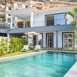 Modern Studio Steps From Beach