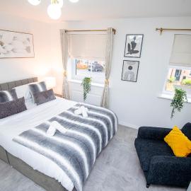 PG Stays - Spacious Rooms with Shared Facilities, hotel in Wigan