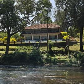 Falcon Riverview Resorts, hotel in Kuttampuzha