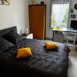 Chambre chez habitant résidence piscine