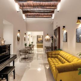 Residenze Piazza Dante, hotel v Neapoli