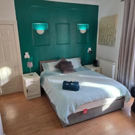Spacious Double Room in Anfield, hotel in Liverpool