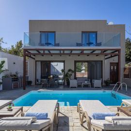 Villa Fotinou Heated Pool & Free Bikes awaits