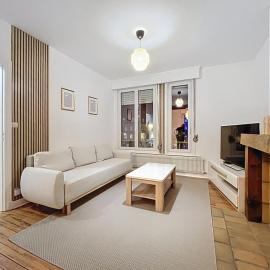 Duplex de la place de Bergues, hotel in Bergues