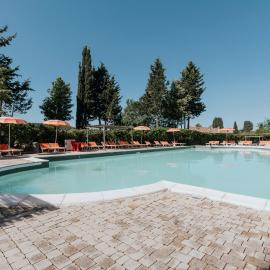 Hotiday Toscana Riparbella, hotell i Riparbella