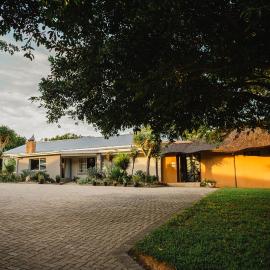 Addo Alkham Lodge – hotel w mieście Sunland