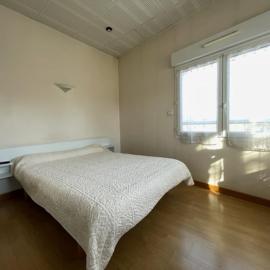 Hôtel des Pyrénées, מלון בLaloubère