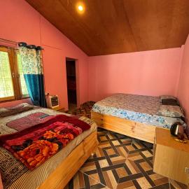 Harsil에 위치한 호텔 Ghumakkad Homestay