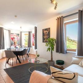 Living between heaven and forest, hotel a Bermel