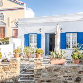 Traditional holiday home, hotel di Kékhros