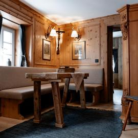 Löw Chalet Suite 2, Steps from the Slopes by 360 Estates, hotelli Kitzbuhelissä