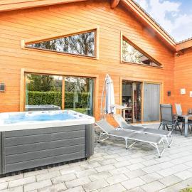 Wellness Lakehouse mit Sauna, Whirlpool in der Natur, hotel u gradu Rieden