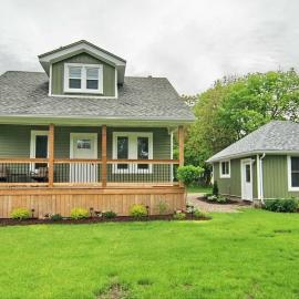Shores of Erie Guest House, hotel a Essex