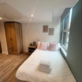 Studio Flat Close to Queen Square - Flat 4B