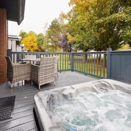 Fir Tree Lodge with Hot Tub