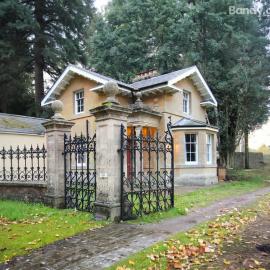 The Church Lodge by Mint Stays, hotel a Biddlestone