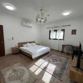 Cosy Private Suite, hotel i Suwādah