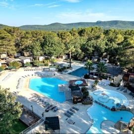 Mobile-Home 6 places Nans les pins, hotel in Nans-les-Pins