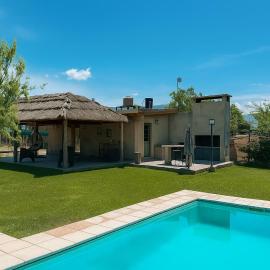 Wine Studio with BBQ & pool