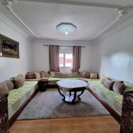 Huge Cozy Apartment, hotel in Larache