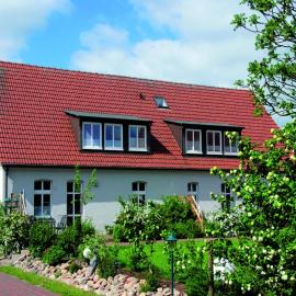 Idyllisches Reihenhaus mit WLAN in Buchholz am Müritzsee, hotel in Buchholz