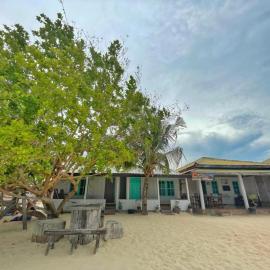 Liukang island homestay Bira, hotel in Bulukumba