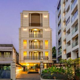 Saravana Grand Suites - A Unit of Saravana Bhavan Veg Tables Kochi