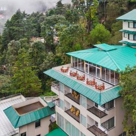 Country Inn Premier Pacific Mall Road Mussoorie, hotel in Mussoorie