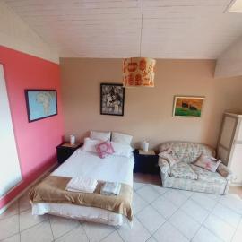 Peaceful Lakeside Studio near US Consulate and Muizenberg