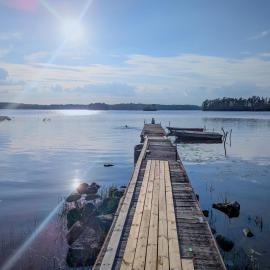 Host Harmony Boats stay play lake cabin