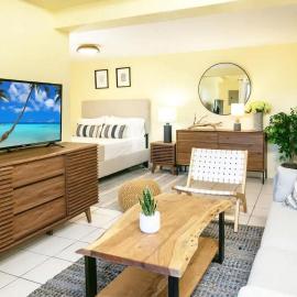 Cruz Bay Oasis Walk to Beach & Restaurants