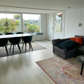 Family-Friendly Holiday Home Near Hasmark Beach，奧特魯普的飯店