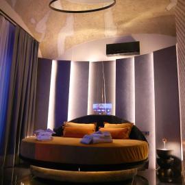 Nenna's Suite Room، فندق في سكافاتي
