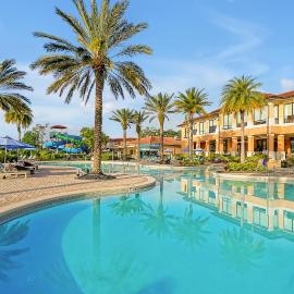 Regal Oaks Resort Vacation Townhomes by IDILIQ, hotell i Orlando